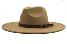 Load image into Gallery viewer, Wide Brim Dandy Hat
