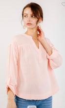 Load image into Gallery viewer, Carrie Crinkle Natural Gauze Blouse
