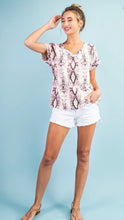 Load image into Gallery viewer, Snake print v-neck top
